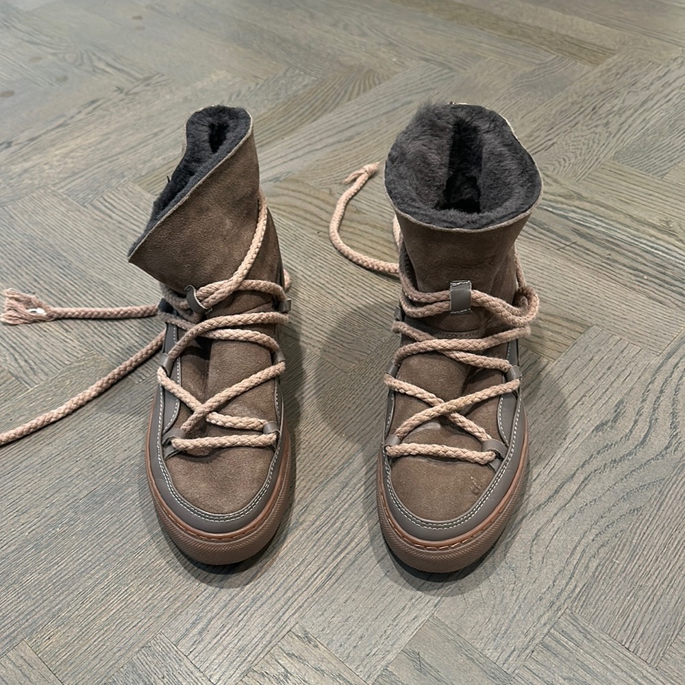 Inuikii boots